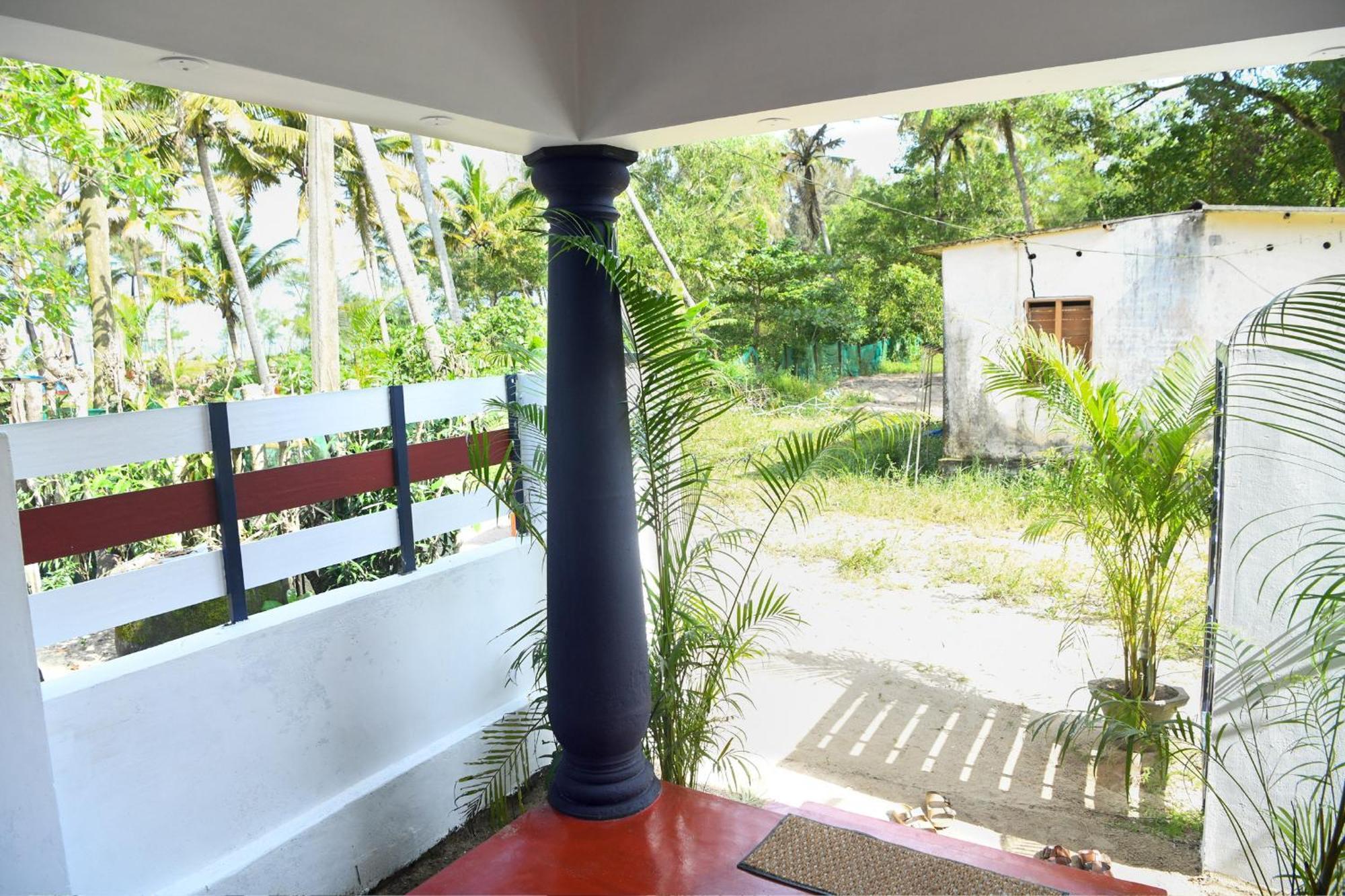Shoreline Marari Beach Villa At Golden Beach Mararikulam Alappuzha 외부 사진